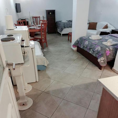 Maria'S Cozy Basement Studio ! Volos Exteriér fotografie