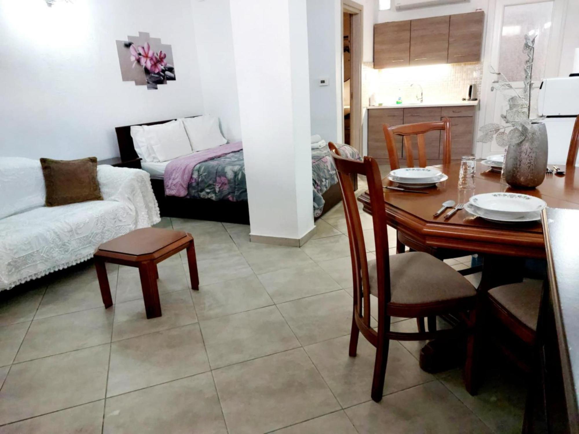 Maria'S Cozy Basement Studio ! Volos Exteriér fotografie